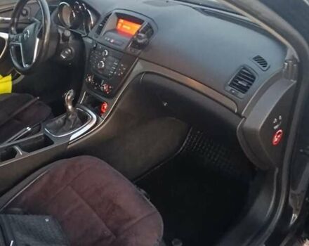 Чорний Опель Інсігнія, об'ємом двигуна 2 л та пробігом 242 тис. км за 6500 $, фото 11 на Automoto.ua