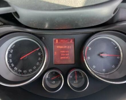 Черный Опель Инсигния, объемом двигателя 1.96 л и пробегом 372 тыс. км за 7200 $, фото 12 на Automoto.ua