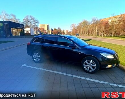 Чорний Опель Інсігнія, об'ємом двигуна 2 л та пробігом 259 тис. км за 6000 $, фото 3 на Automoto.ua