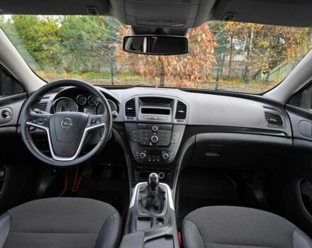 Черный Опель Инсигния, объемом двигателя 1.96 л и пробегом 197 тыс. км за 6999 $, фото 12 на Automoto.ua