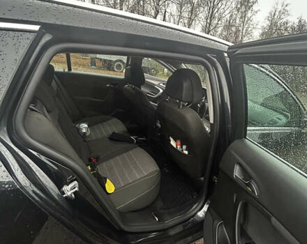 Чорний Опель Інсігнія, об'ємом двигуна 1.96 л та пробігом 288 тис. км за 6000 $, фото 11 на Automoto.ua