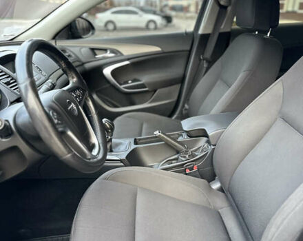 Черный Опель Инсигния, объемом двигателя 2 л и пробегом 194 тыс. км за 7500 $, фото 13 на Automoto.ua