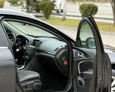 Черный Опель Инсигния, объемом двигателя 2 л и пробегом 292 тыс. км за 5900 $, фото 12 на Automoto.ua