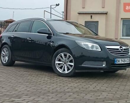 Черный Опель Инсигния, объемом двигателя 2 л и пробегом 215 тыс. км за 7250 $, фото 2 на Automoto.ua