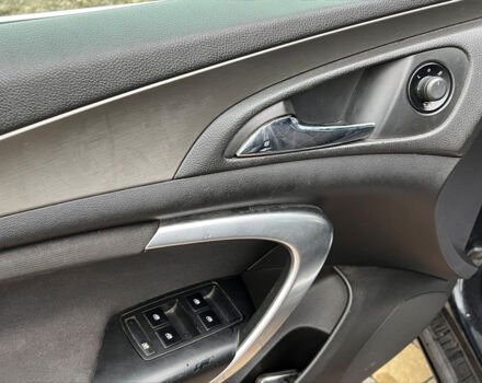 Черный Опель Инсигния, объемом двигателя 2 л и пробегом 237 тыс. км за 6700 $, фото 10 на Automoto.ua