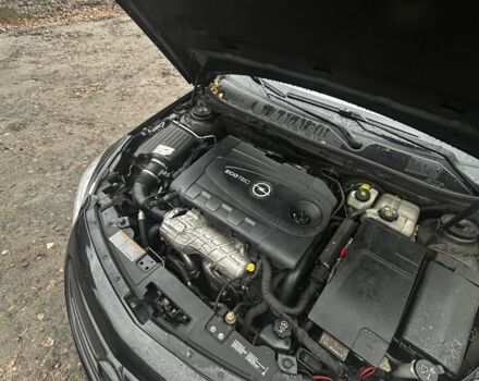 Чорний Опель Інсігнія, об'ємом двигуна 2 л та пробігом 288 тис. км за 6000 $, фото 8 на Automoto.ua