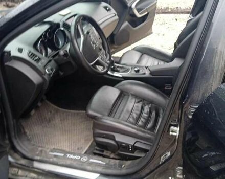 Черный Опель Инсигния, объемом двигателя 1.96 л и пробегом 315 тыс. км за 6300 $, фото 9 на Automoto.ua