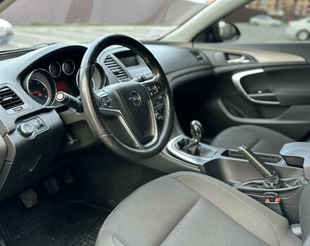 Черный Опель Инсигния, объемом двигателя 2 л и пробегом 194 тыс. км за 7500 $, фото 12 на Automoto.ua