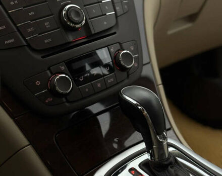 Черный Опель Инсигния, объемом двигателя 1.96 л и пробегом 277 тыс. км за 7800 $, фото 11 на Automoto.ua