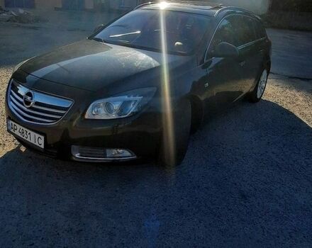 Чорний Опель Інсігнія, об'ємом двигуна 2 л та пробігом 180 тис. км за 8400 $, фото 3 на Automoto.ua