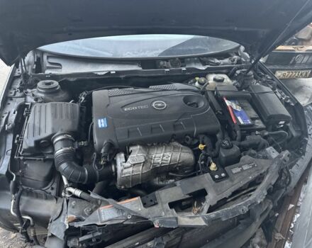 Опель Инсигния 2010 в Белой Церкве на Automoto.ua Черный Опель Инсигния, объемом двигателя 2 л и пробегом 300 тыс. км за 2000 $, фото 5 на Automoto.ua