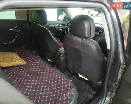 Опель Инсигния 2010 в Львове на Automoto.ua Черный Опель Инсигния, объемом двигателя 2 л и пробегом 350 тыс. км за 6500 $, фото 11 на Automoto.ua