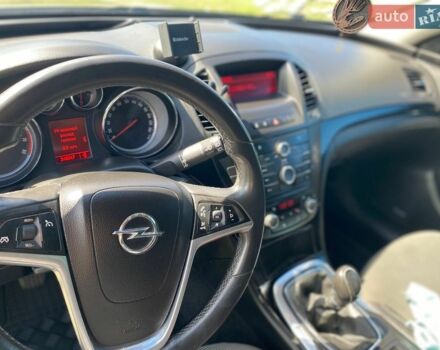 Черный Опель Инсигния, объемом двигателя 1.6 л и пробегом 240 тыс. км за 6350 $, фото 14 на Automoto.ua