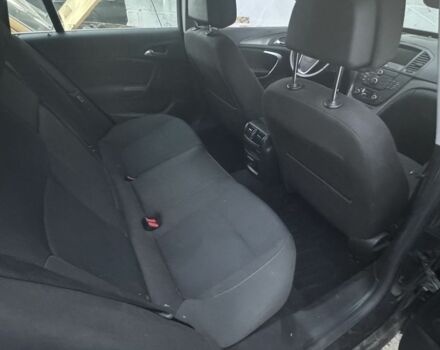 Опель Инсигния 2010 в Белой Церкве на Automoto.ua Черный Опель Инсигния, объемом двигателя 2 л и пробегом 300 тыс. км за 2000 $, фото 3 на Automoto.ua