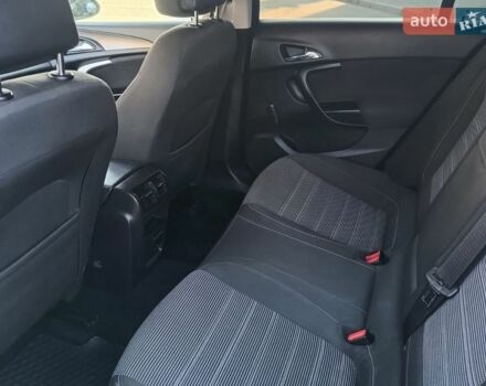 Чорний Опель Інсігнія, об'ємом двигуна 1.96 л та пробігом 259 тис. км за 6900 $, фото 24 на Automoto.ua