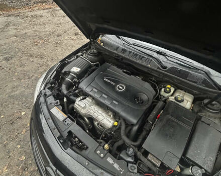 Чорний Опель Інсігнія, об'ємом двигуна 1.96 л та пробігом 288 тис. км за 6000 $, фото 16 на Automoto.ua