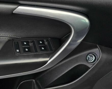 Черный Опель Инсигния, объемом двигателя 1.96 л и пробегом 197 тыс. км за 6999 $, фото 5 на Automoto.ua