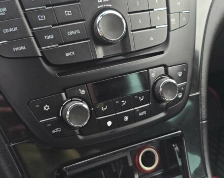 Черный Опель Инсигния, объемом двигателя 1.96 л и пробегом 197 тыс. км за 6999 $, фото 9 на Automoto.ua