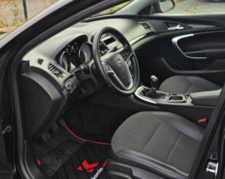 Черный Опель Инсигния, объемом двигателя 1.96 л и пробегом 197 тыс. км за 6999 $, фото 4 на Automoto.ua