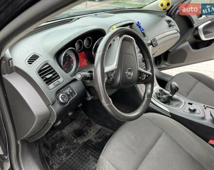 Черный Опель Инсигния, объемом двигателя 1.96 л и пробегом 230 тыс. км за 8500 $, фото 10 на Automoto.ua