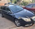 Чорний Опель Інсігнія, об'ємом двигуна 2 л та пробігом 290 тис. км за 7524 $, фото 1 на Automoto.ua