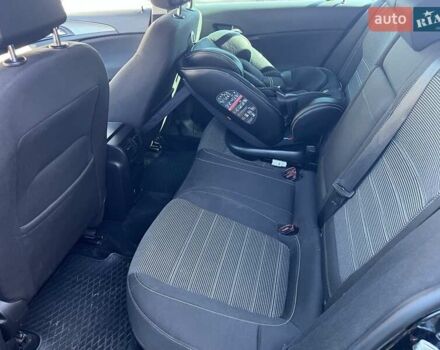 Черный Опель Инсигния, объемом двигателя 1.96 л и пробегом 232 тыс. км за 8000 $, фото 10 на Automoto.ua