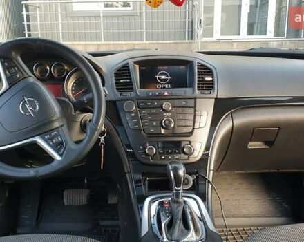 Черный Опель Инсигния, объемом двигателя 1.96 л и пробегом 315 тыс. км за 9000 $, фото 8 на Automoto.ua