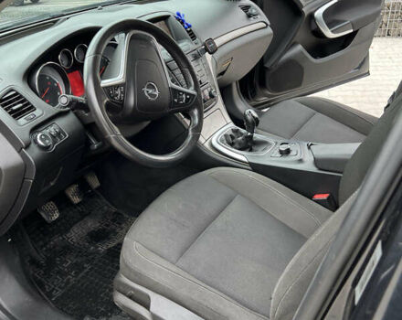 Черный Опель Инсигния, объемом двигателя 1.96 л и пробегом 230 тыс. км за 8500 $, фото 12 на Automoto.ua