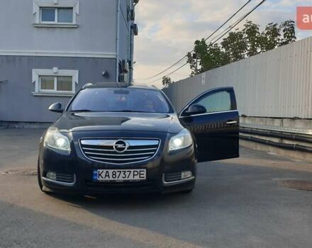 Черный Опель Инсигния, объемом двигателя 1.96 л и пробегом 315 тыс. км за 9000 $, фото 3 на Automoto.ua