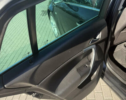 Черный Опель Инсигния, объемом двигателя 1.96 л и пробегом 394 тыс. км за 6000 $, фото 4 на Automoto.ua