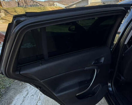 Черный Опель Инсигния, объемом двигателя 1.96 л и пробегом 290 тыс. км за 7950 $, фото 46 на Automoto.ua