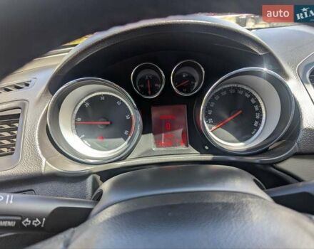 Черный Опель Инсигния, объемом двигателя 1.96 л и пробегом 339 тыс. км за 7700 $, фото 13 на Automoto.ua