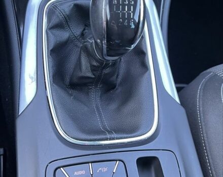 Чорний Опель Інсігнія, об'ємом двигуна 2 л та пробігом 273 тис. км за 3775 $, фото 4 на Automoto.ua