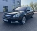 Чорний Опель Інсігнія, об'ємом двигуна 2 л та пробігом 227 тис. км за 8000 $, фото 1 на Automoto.ua