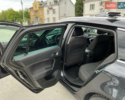 Черный Опель Инсигния, объемом двигателя 1.96 л и пробегом 230 тыс. км за 8500 $, фото 16 на Automoto.ua