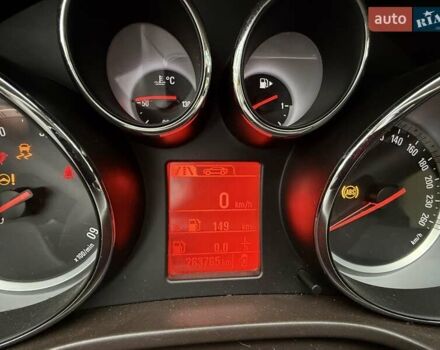 Черный Опель Инсигния, объемом двигателя 1.96 л и пробегом 263 тыс. км за 6500 $, фото 9 на Automoto.ua