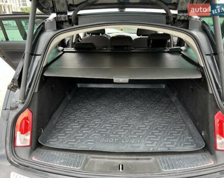 Черный Опель Инсигния, объемом двигателя 1.96 л и пробегом 230 тыс. км за 8500 $, фото 7 на Automoto.ua