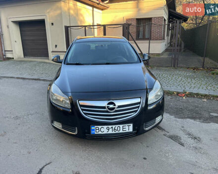 Чорний Опель Інсігнія, об'ємом двигуна 2 л та пробігом 261 тис. км за 8500 $, фото 2 на Automoto.ua