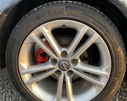 Черный Опель Инсигния, объемом двигателя 1.96 л и пробегом 335 тыс. км за 8200 $, фото 5 на Automoto.ua