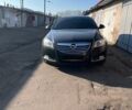 Чорний Опель Інсігнія, об'ємом двигуна 1.96 л та пробігом 327 тис. км за 7999 $, фото 1 на Automoto.ua