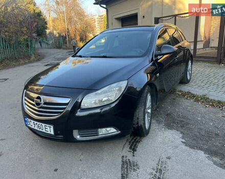 Чорний Опель Інсігнія, об'ємом двигуна 2 л та пробігом 261 тис. км за 8500 $, фото 4 на Automoto.ua