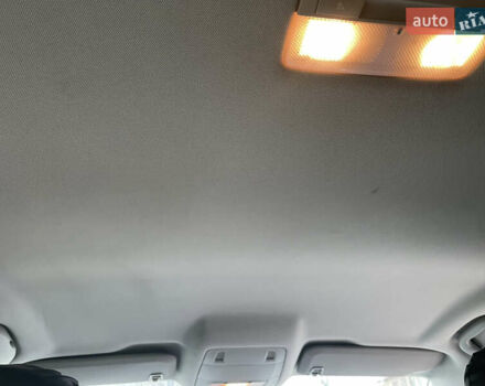 Чорний Опель Інсігнія, об'ємом двигуна 2 л та пробігом 220 тис. км за 7500 $, фото 9 на Automoto.ua