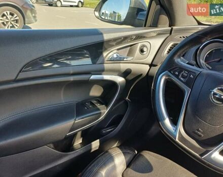 Черный Опель Инсигния, объемом двигателя 2 л и пробегом 250 тыс. км за 10500 $, фото 5 на Automoto.ua