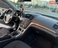 Чорний Опель Інсігнія, об'ємом двигуна 1.36 л та пробігом 206 тис. км за 6000 $, фото 18 на Automoto.ua