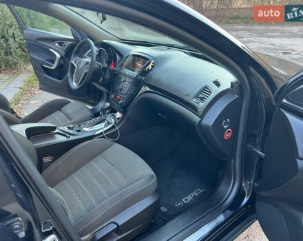 Чорний Опель Інсігнія, об'ємом двигуна 2 л та пробігом 261 тис. км за 8500 $, фото 26 на Automoto.ua