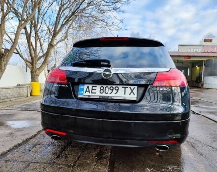 Чорний Опель Інсігнія, об'ємом двигуна 2 л та пробігом 285 тис. км за 10500 $, фото 5 на Automoto.ua