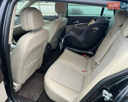 Черный Опель Инсигния, объемом двигателя 1.96 л и пробегом 255 тыс. км за 7700 $, фото 14 на Automoto.ua