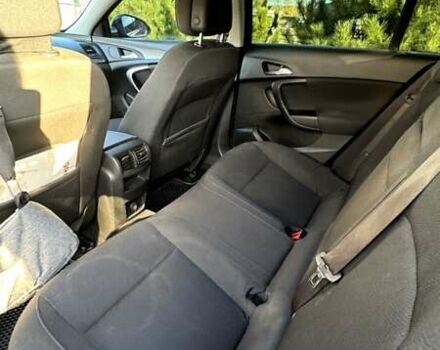 Опель Инсигния 2012 в Хмельницком на Automoto.ua Черный Опель Инсигния, объемом двигателя 2 л и пробегом 216 тыс. км за 7300 $, фото 17 на Automoto.ua
