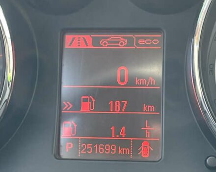 Чорний Опель Інсігнія, об'ємом двигуна 1.96 л та пробігом 251 тис. км за 8850 $, фото 29 на Automoto.ua