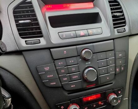 Чорний Опель Інсігнія, об'ємом двигуна 2 л та пробігом 0 тис. км за 7999 $, фото 5 на Automoto.ua